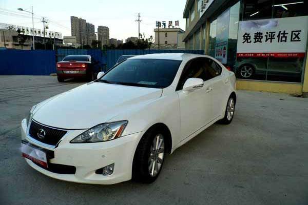 lexus is300,Lexus IS300，豪华与性能的完美融合
