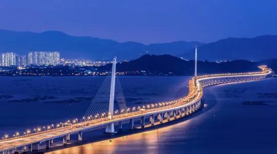 2025年香港挂牌正版大全,探索未来香港市场，挂牌正版大全的蓝图展望到2025年