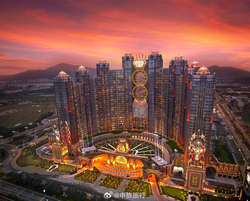 2004新奥门天天开好彩,新澳门风采，2004年天天开好彩的繁荣盛景